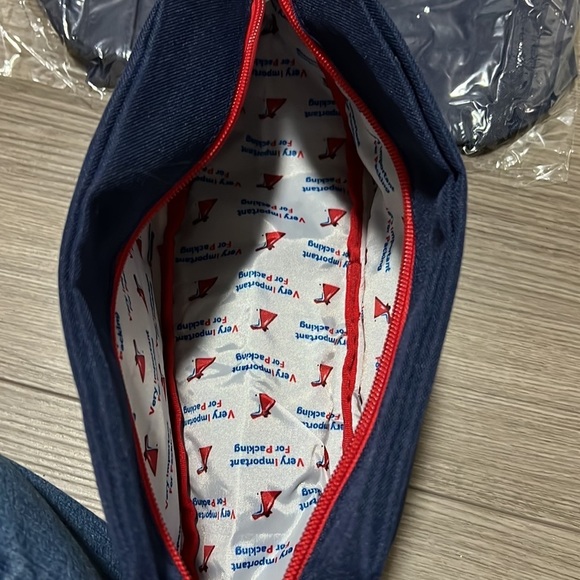 Cosmetic bags - Picture 2 of 4